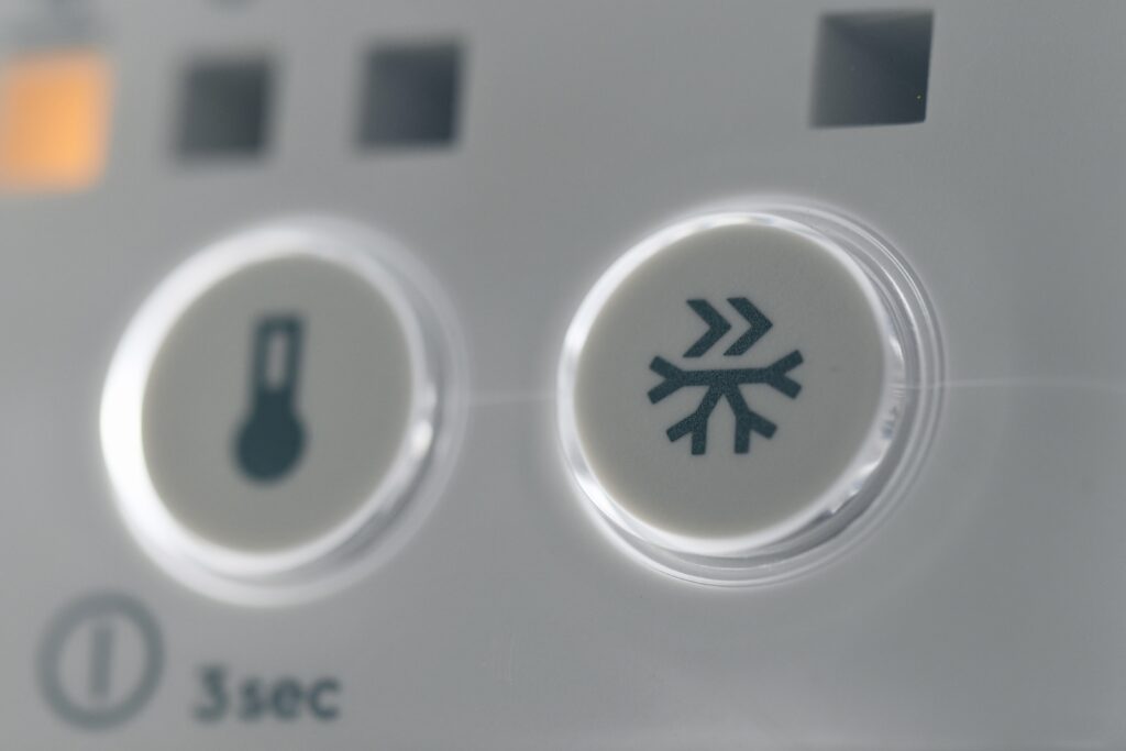 buttons on a fridge needing repair
